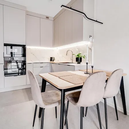 Czysta 4 - A By Homeprime Wrocław